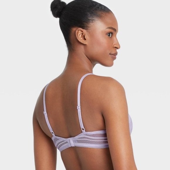 Woman’s High Apex Push-Up Bra- Violet 36A - Picture 2 of 5